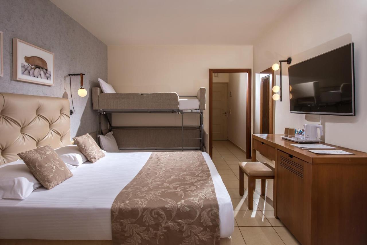 Chambre Quadruple - Vue sur Mer